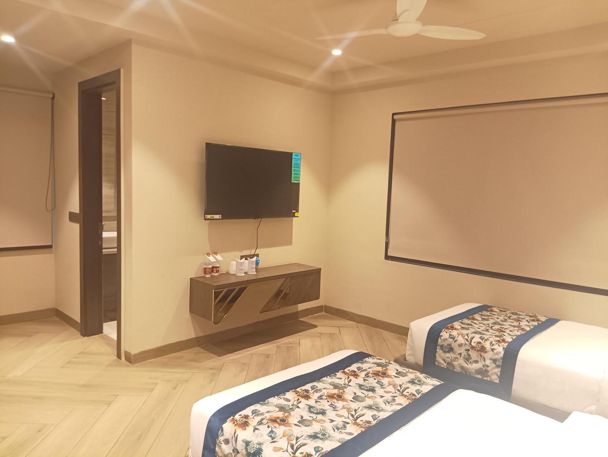 Hotel Cullinan By Qotel Janakpuri Delhi  Ngoại thất bức ảnh