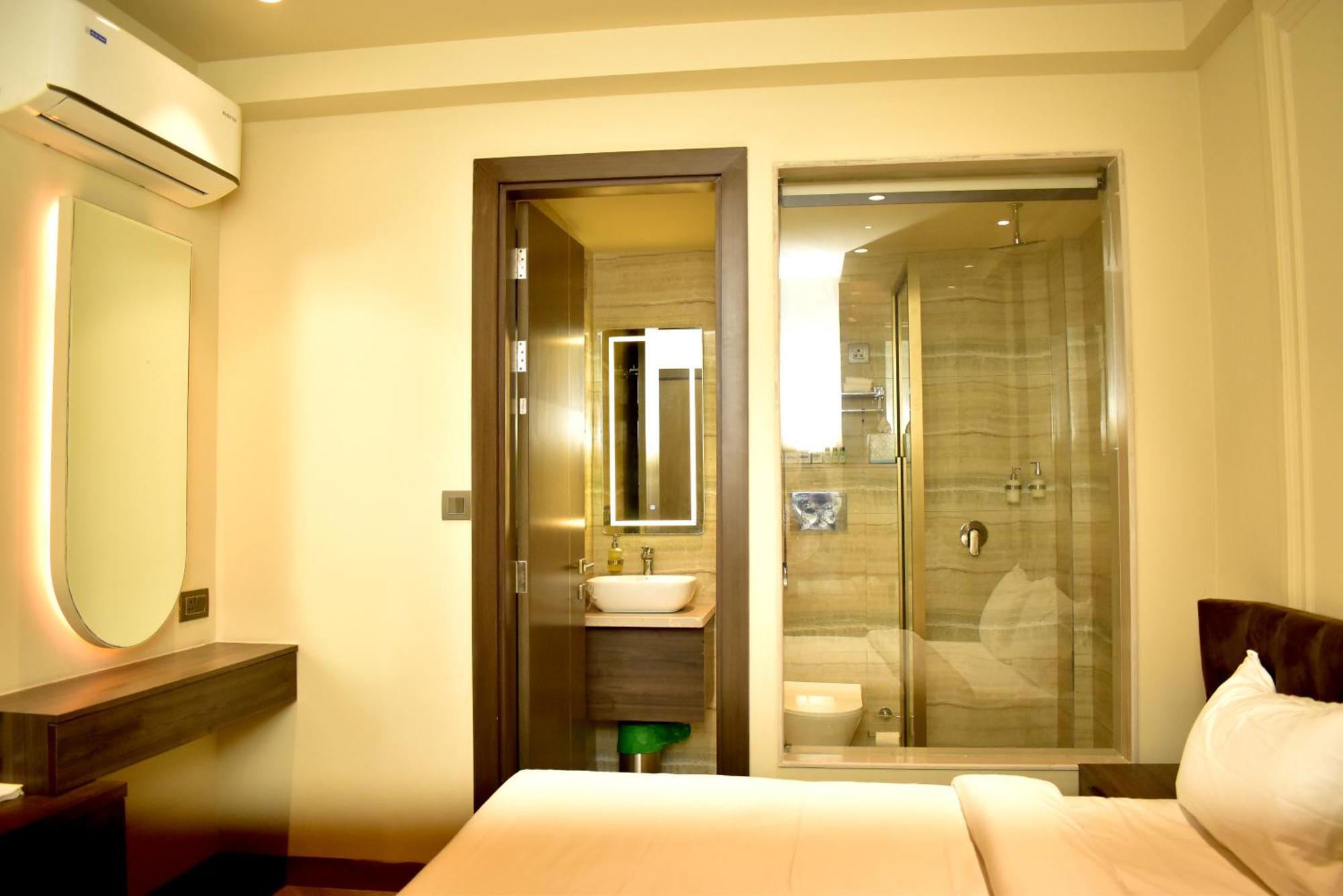 Hotel Cullinan By Qotel Janakpuri Delhi  Ngoại thất bức ảnh
