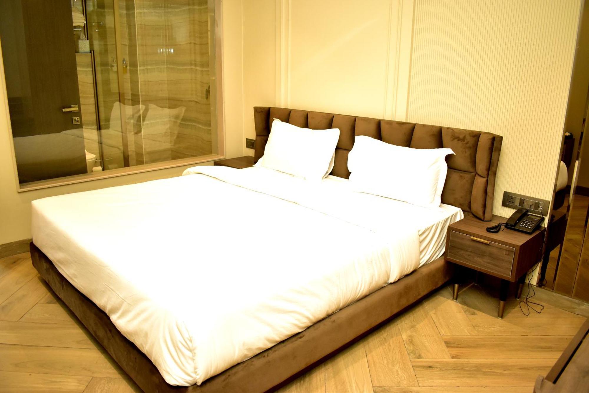 Hotel Cullinan By Qotel Janakpuri Delhi  Ngoại thất bức ảnh