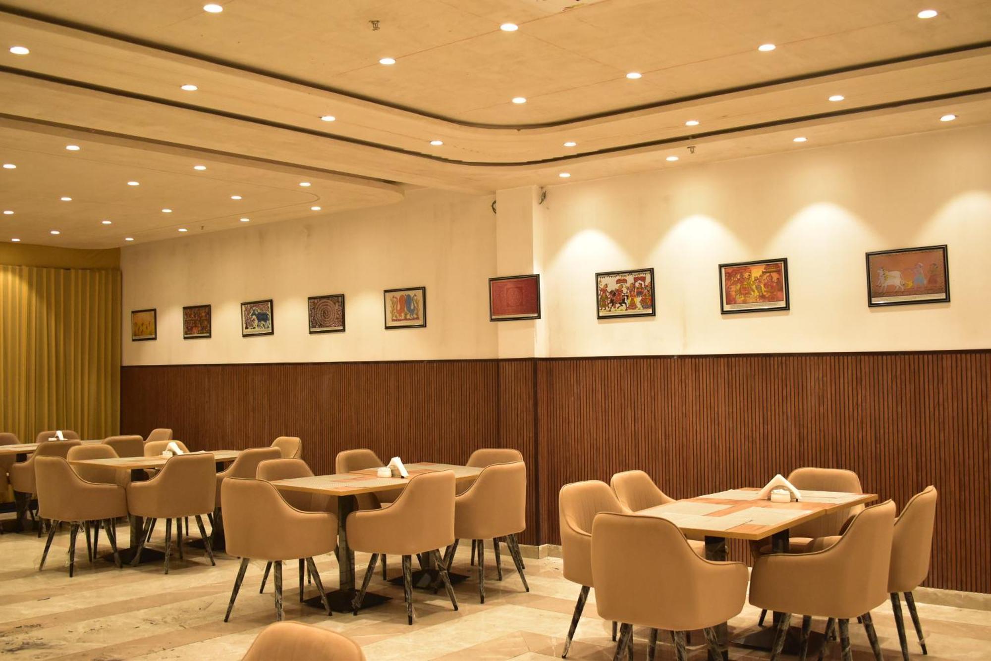 Hotel Cullinan By Qotel Janakpuri Delhi  Ngoại thất bức ảnh